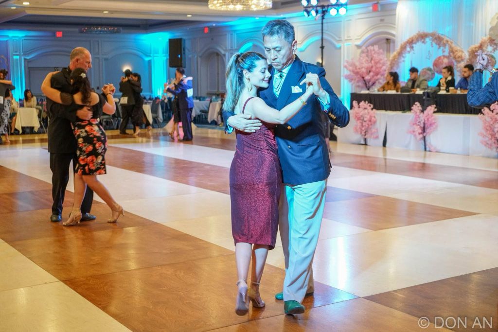 Wook Cha y Sara Rengifo, durante la competencia SoCal 2025.